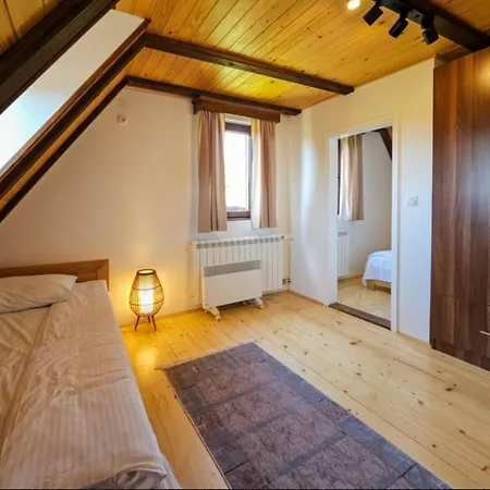 Planinska Kuca Sevic Apartment *